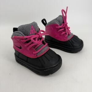 Nike ACG Snow Boots Toddler Girls Sz 2C Pink Black Winter Non-Slip Tech Gorpcore